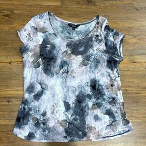 Simple Vera Vera Wang short sleeve tee
